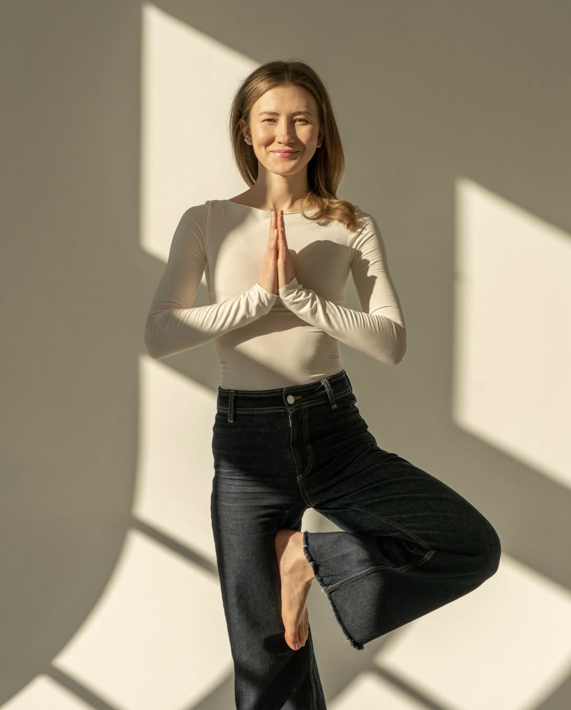 Nastia podczas praktyki jogi